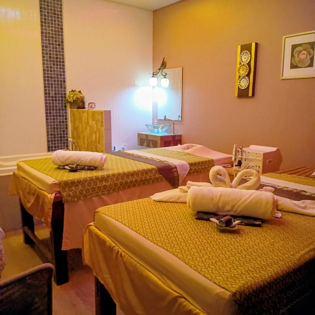 456 Clubhouse & Spa