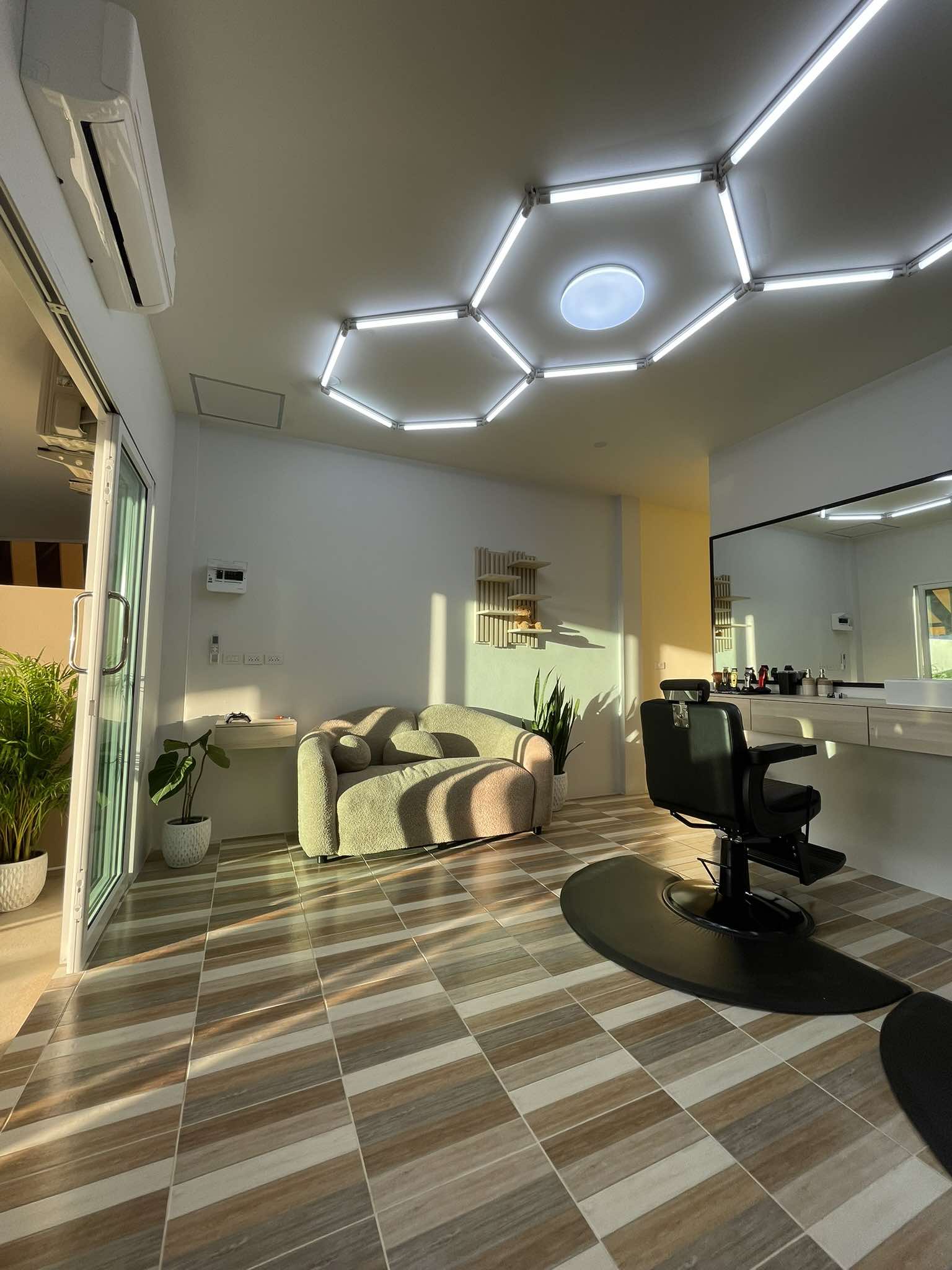 Ache Barbershop Hua Hin