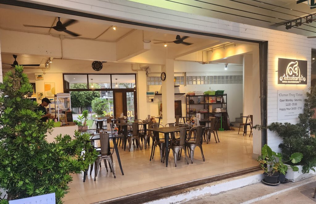 Charoen Krung Kitchen – Thai Street Food Restaurant Hua Hin