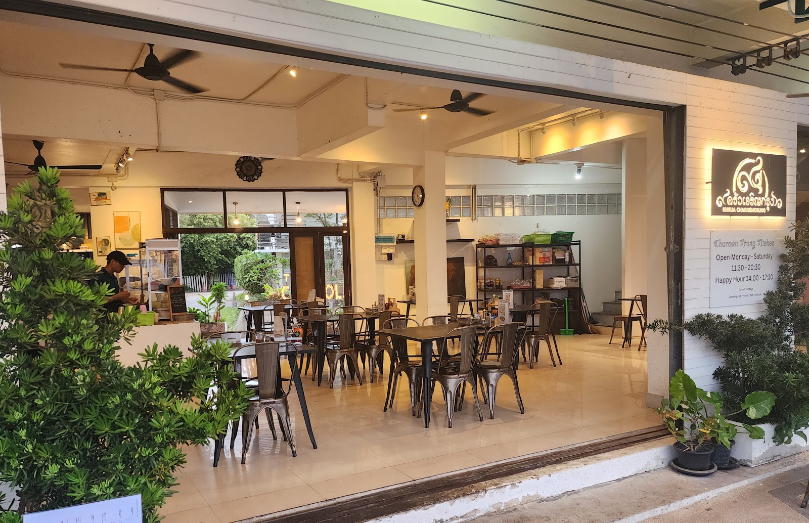 Charoen Krung Kitchen – Thai Street Food Restaurant Hua Hin