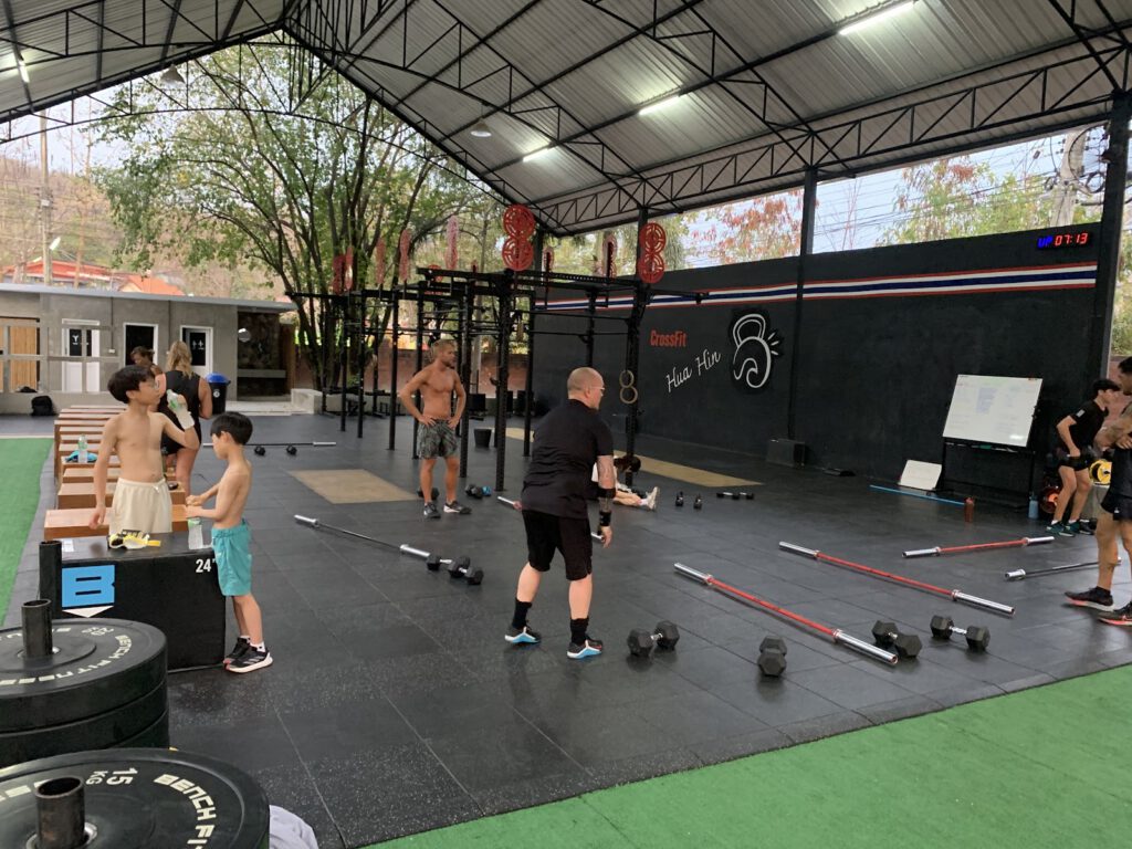Crossfit Hua Hin by Elite / Group Classes / Weightlifting / Fitness