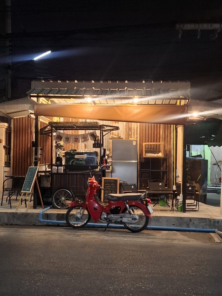 กาแฟข้างถนน Street Coffee Hua Hin