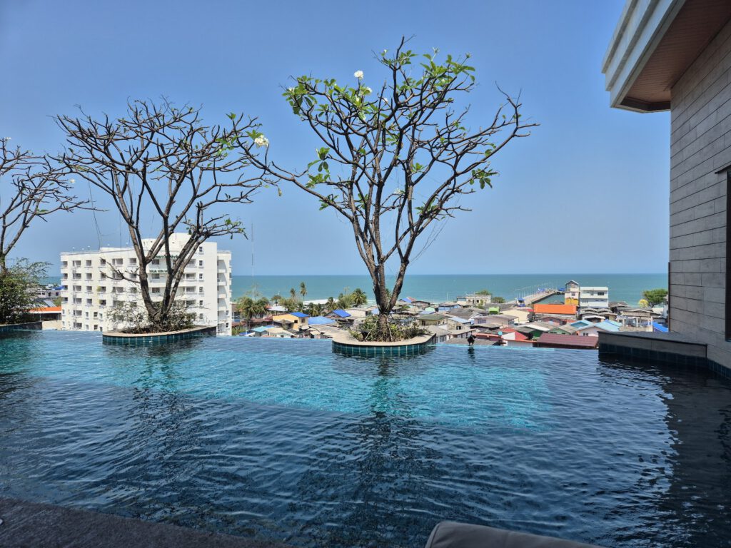 Hua Hin White Sand Hotel
