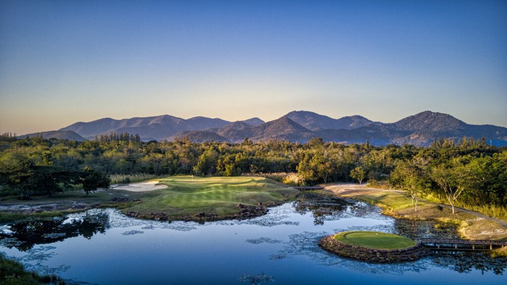 Lake View Resort and Golf Club