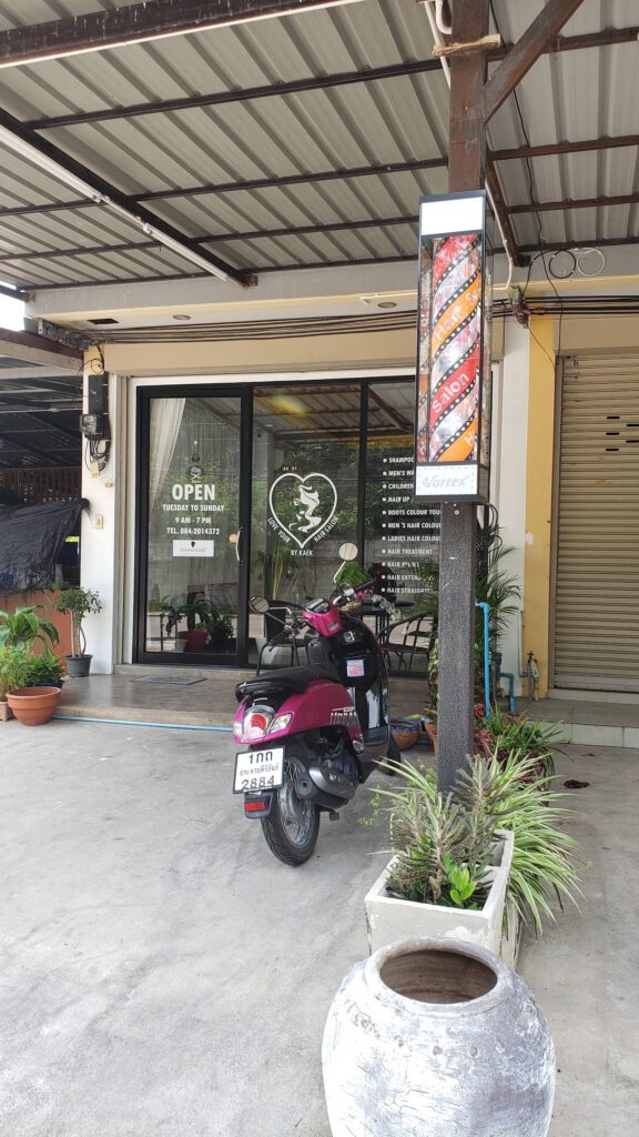 Love Your Hair Salon By Kaek