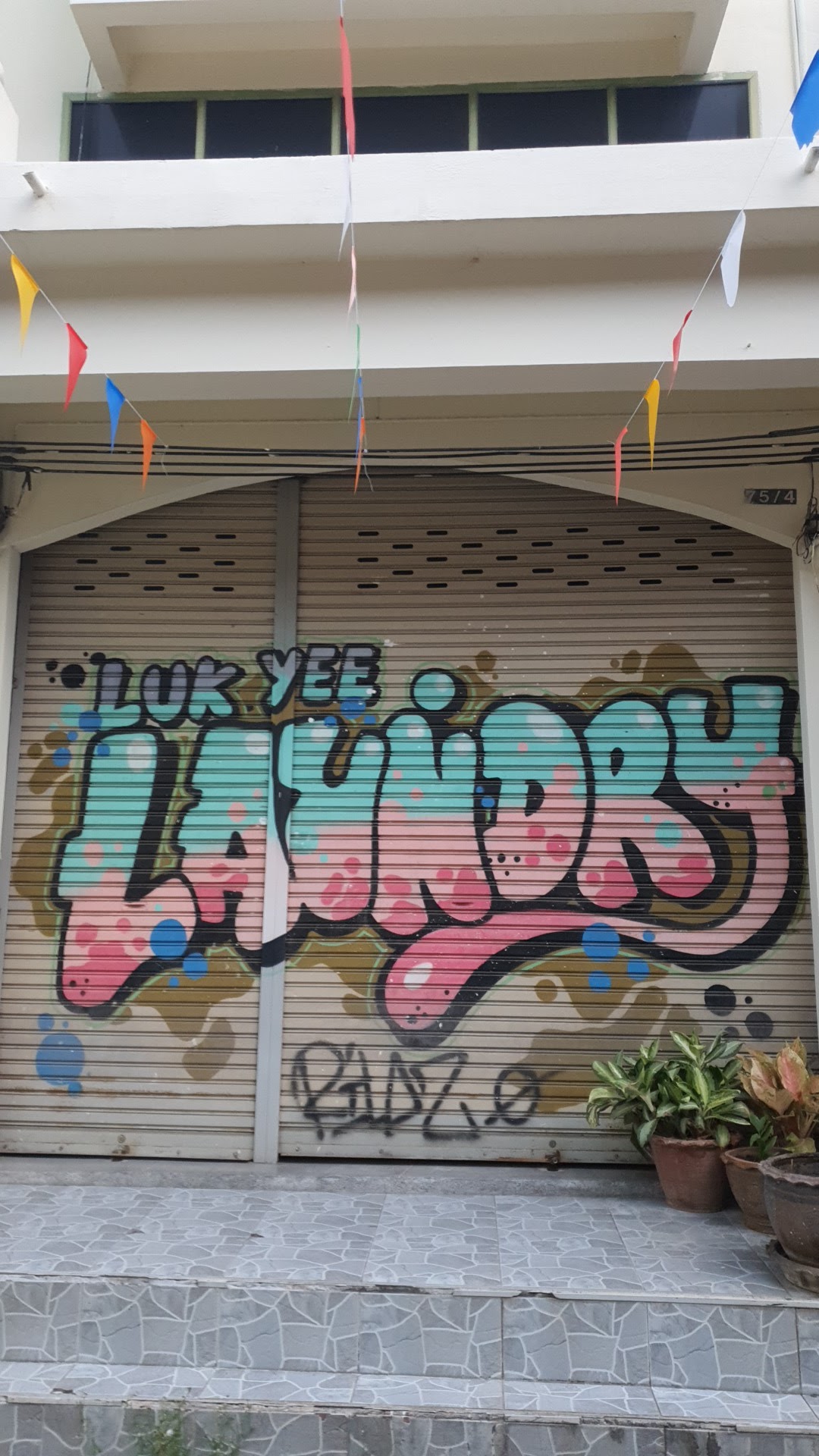 LUKYEE LAUNDRY
