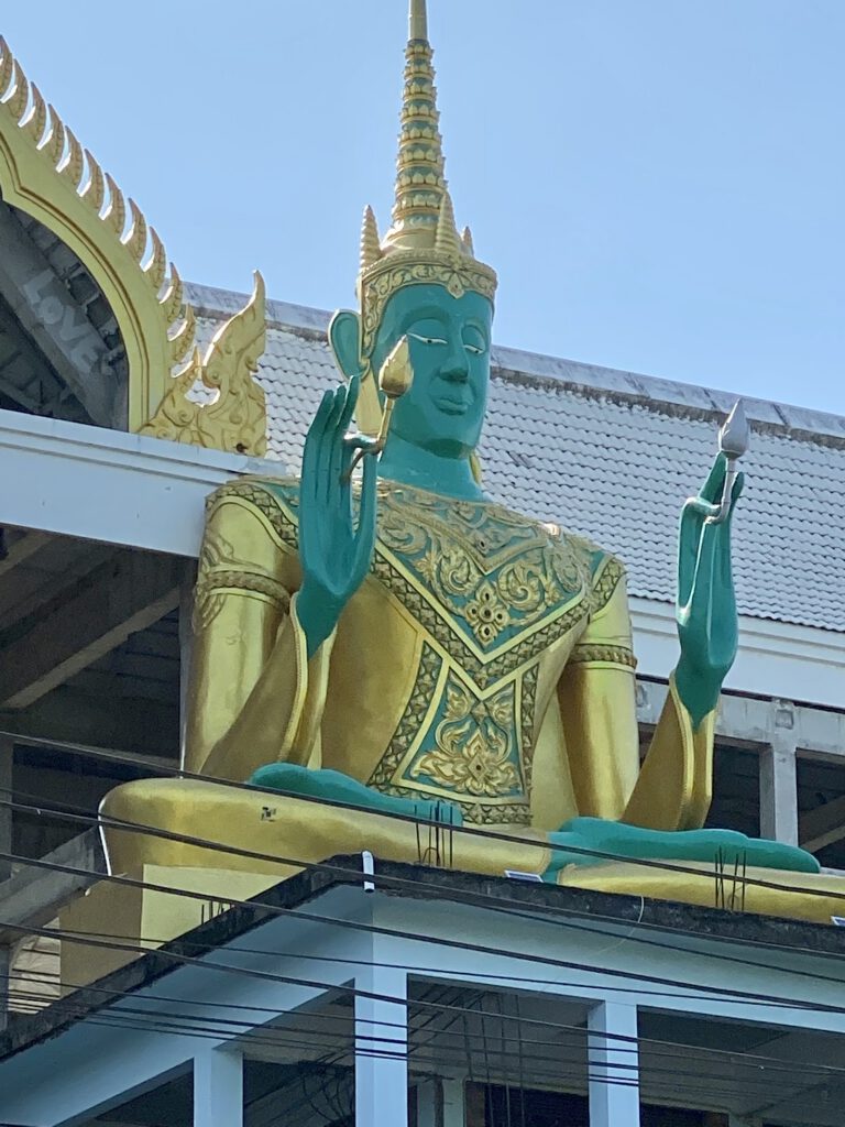 Wat Khao Itisukto