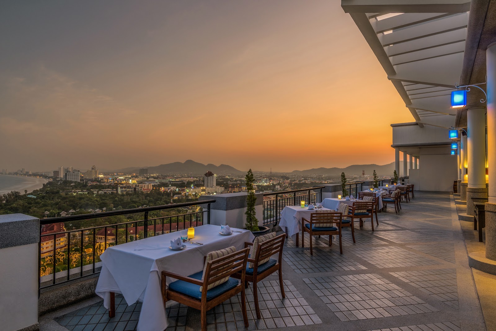 White Lotus Restaurant