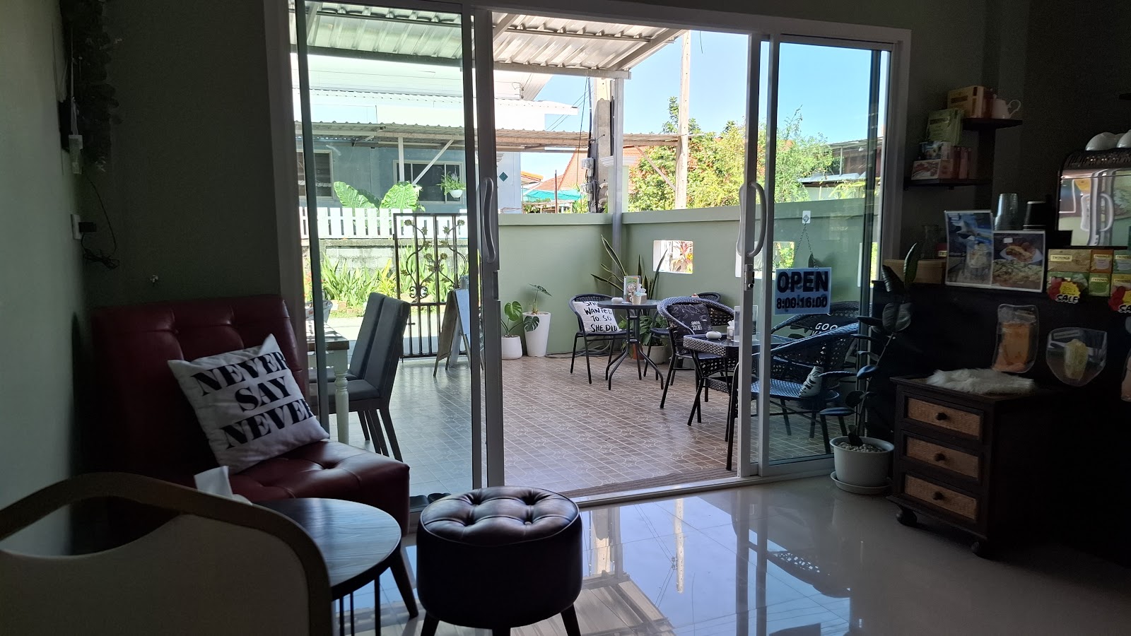 Ying’s cafe (new location)
